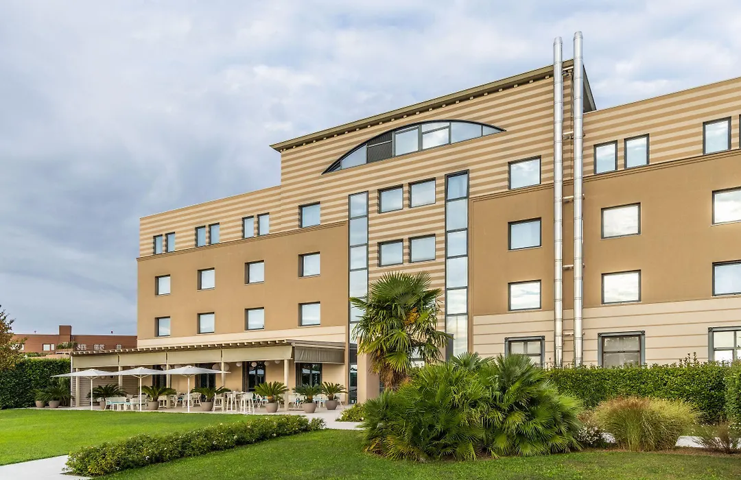 Hotel Omnia-1